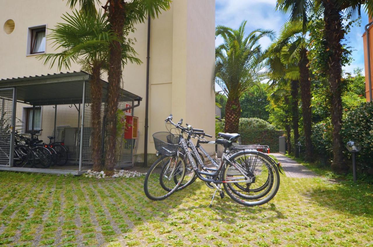 Villa Phoenix - Lake Apartments Riva del Garda Eksteriør billede