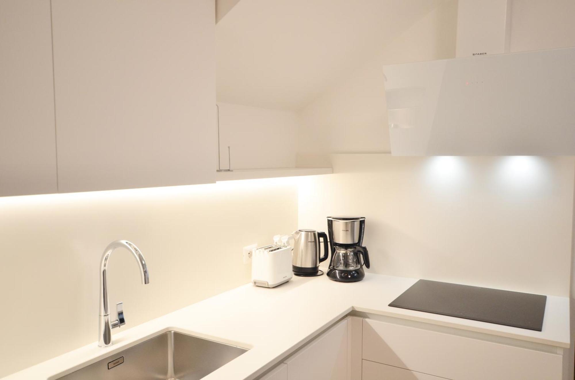 Villa Phoenix - Lake Apartments Riva del Garda Eksteriør billede