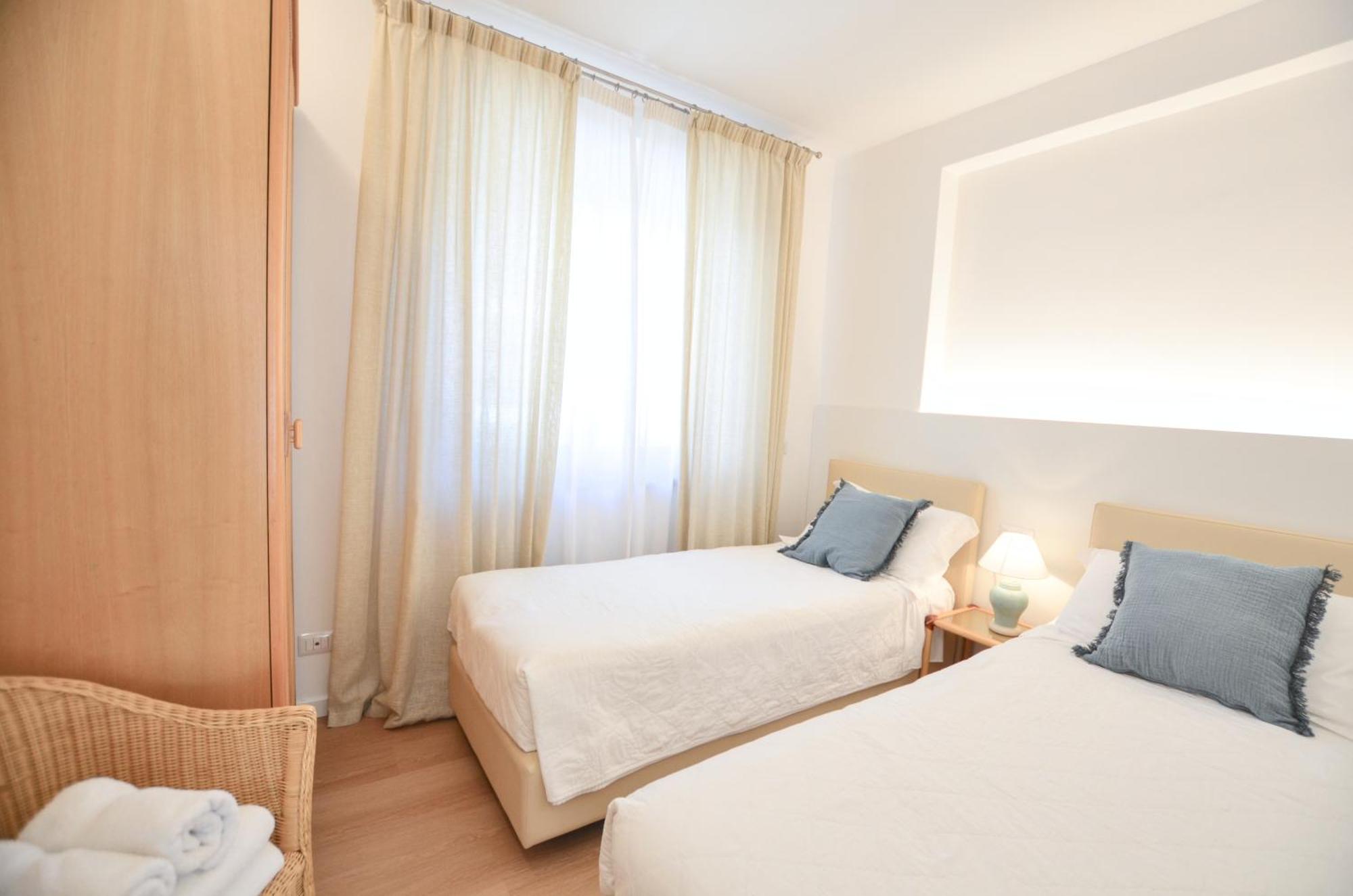 Villa Phoenix - Lake Apartments Riva del Garda Eksteriør billede