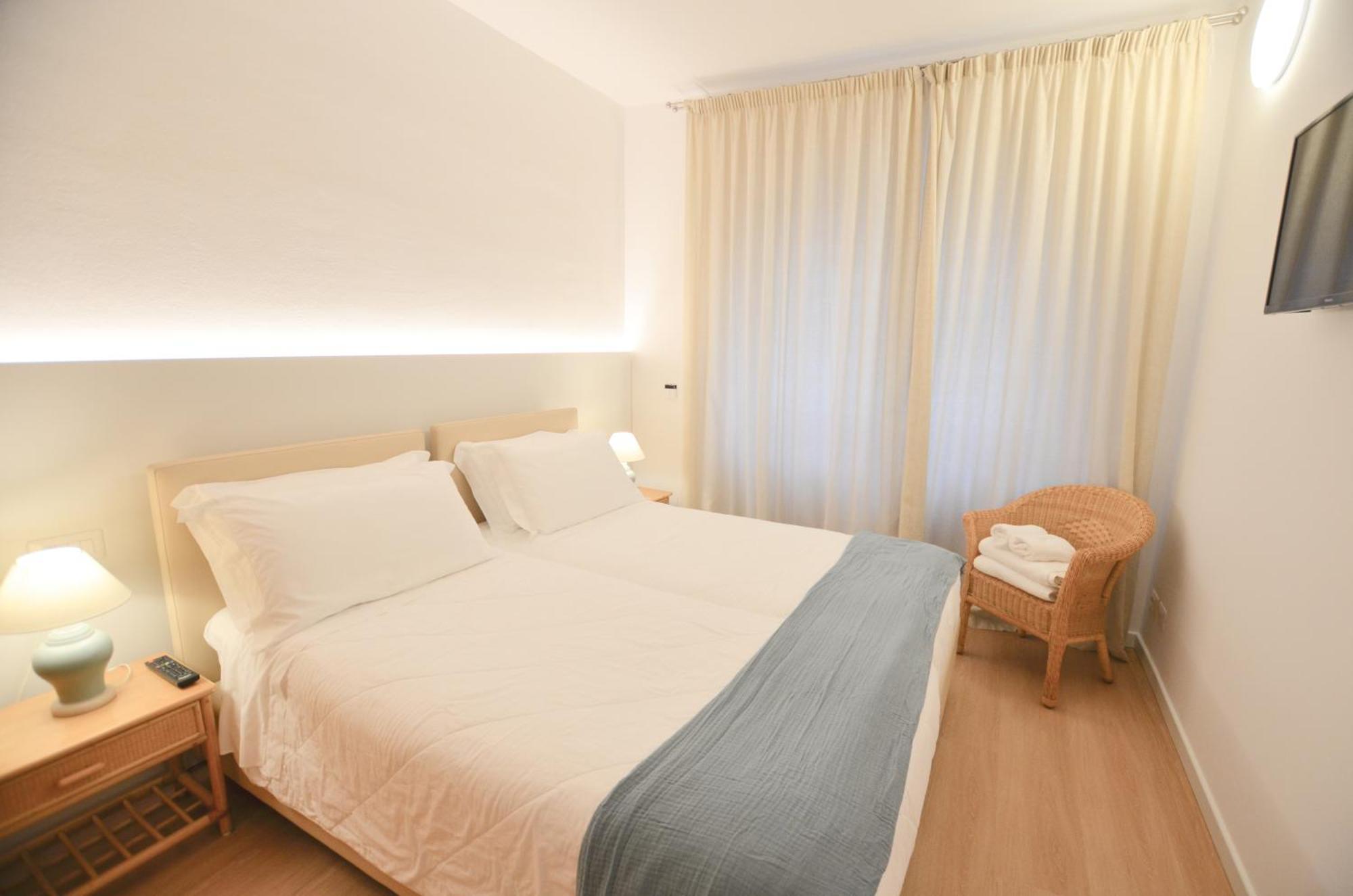 Villa Phoenix - Lake Apartments Riva del Garda Eksteriør billede