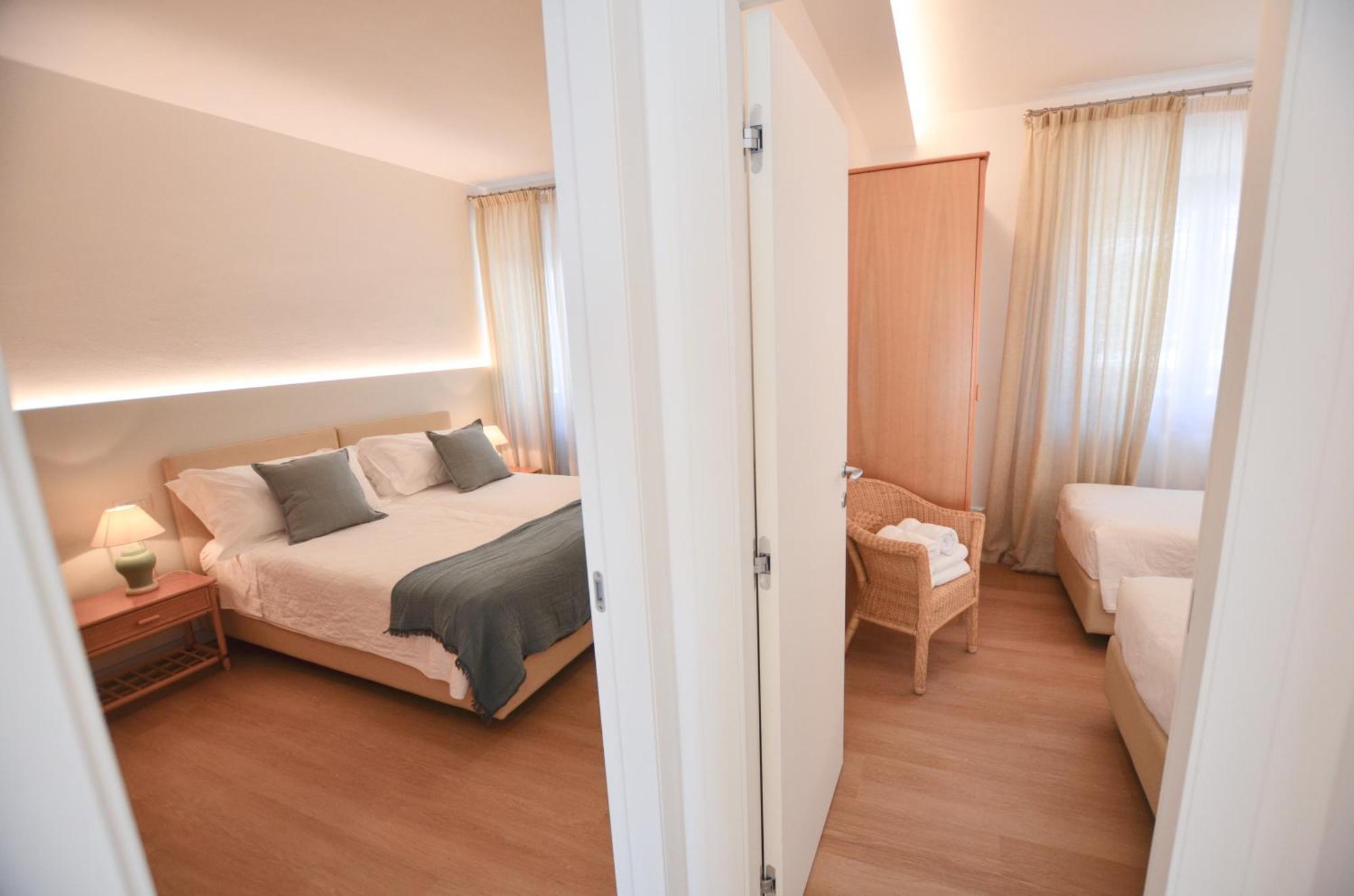 Villa Phoenix - Lake Apartments Riva del Garda Værelse billede