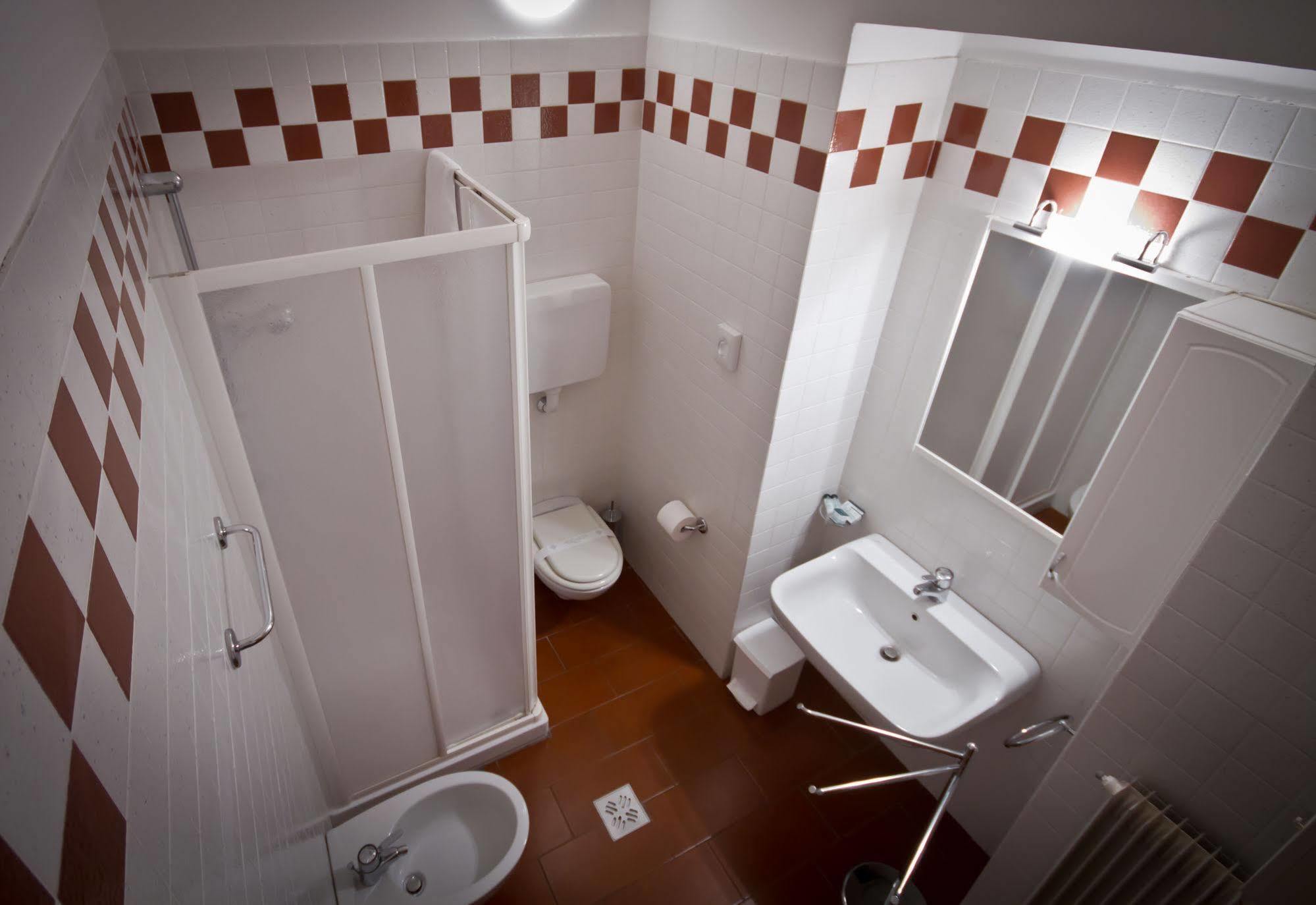 Villa Phoenix - Lake Apartments Riva del Garda Eksteriør billede